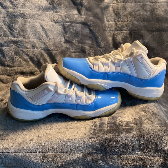 Nike Air Jordan 11 retro low “University Blue” - Picture 5 of 6